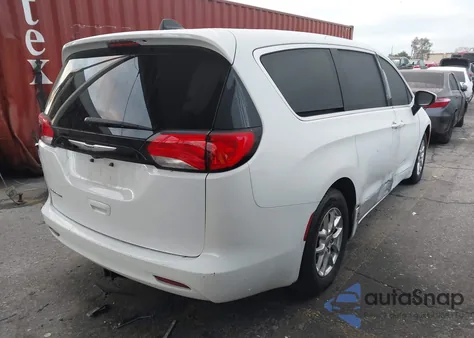 2022 Chrysler Voyager Lx из США, поврежденный, VIN 2C4RC1CG4NR218744